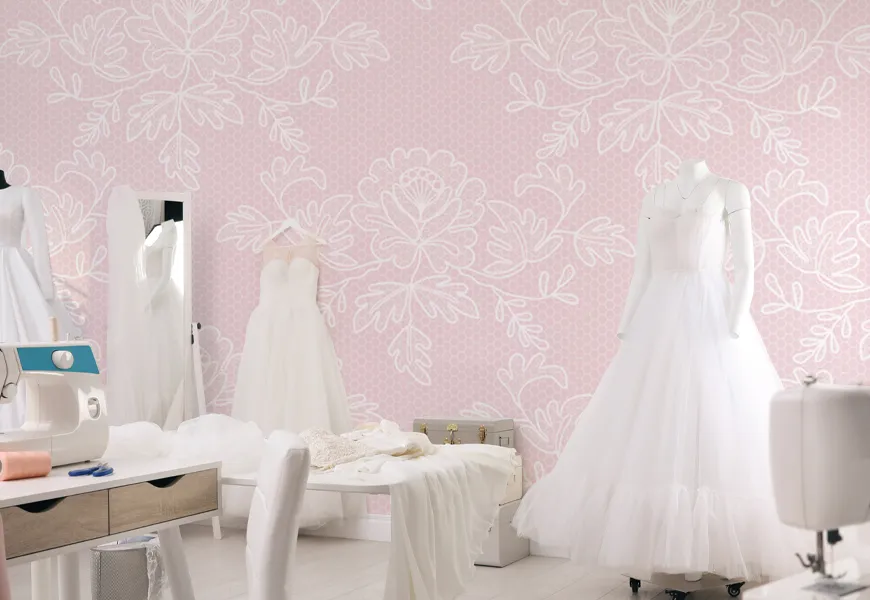 پوستر دیواری سه بعدی مزون عروس طرح گل توری با زمینه صورتی